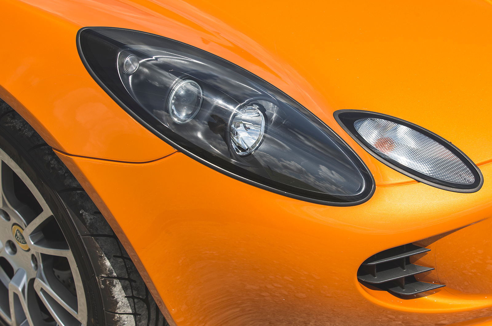 Classic & Sports Car – Elise at 25: farewell to a Lotus legend