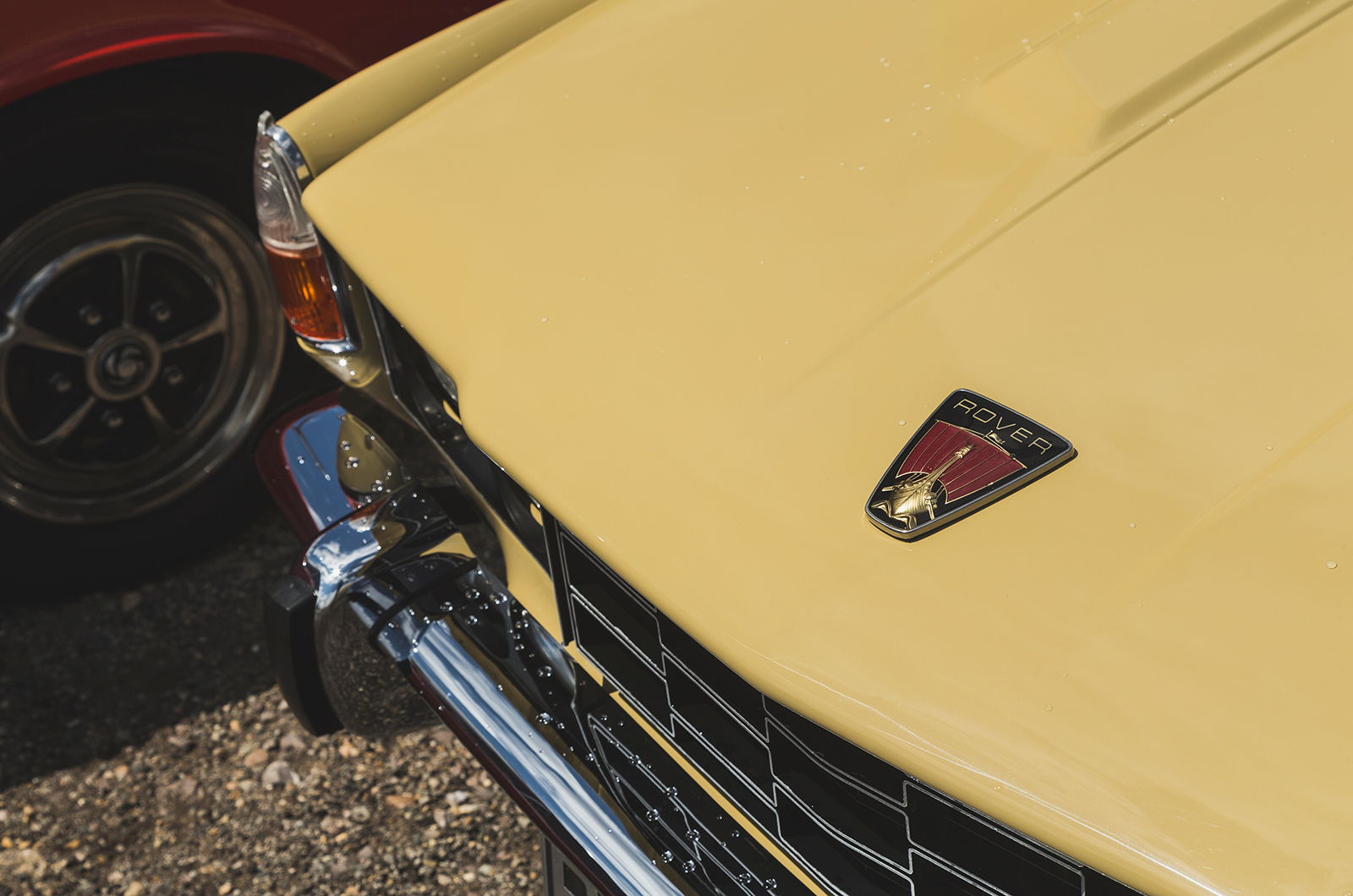 Classic & Sports Car – Saloon bar brawn: Rover P6 3500S vs Triumph 2.5 PI MkII