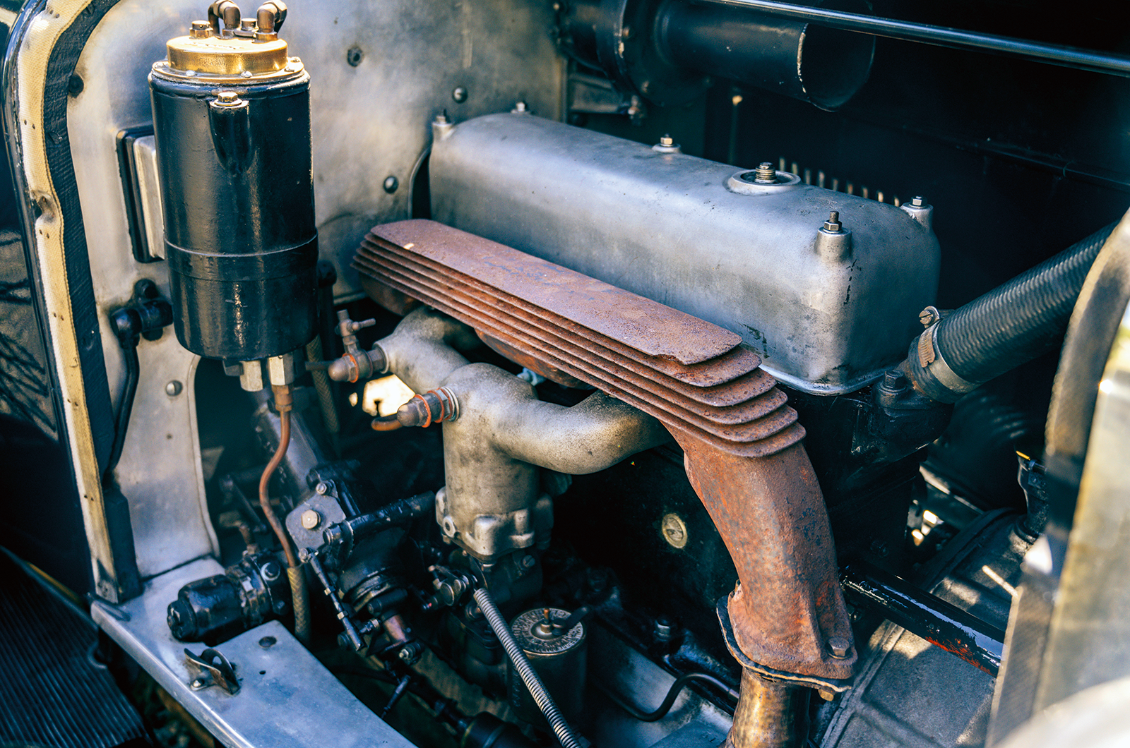 Classic & Sports Car – On the up: Vauxhall vs Sunbeam