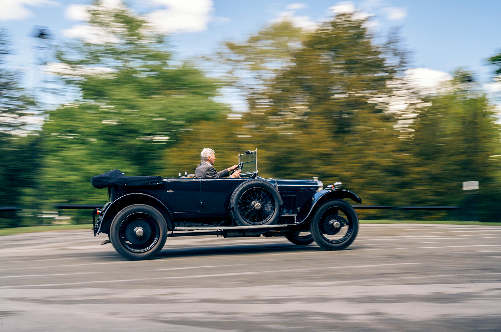 Classic & Sports Car – On the up: Vauxhall vs Sunbeam