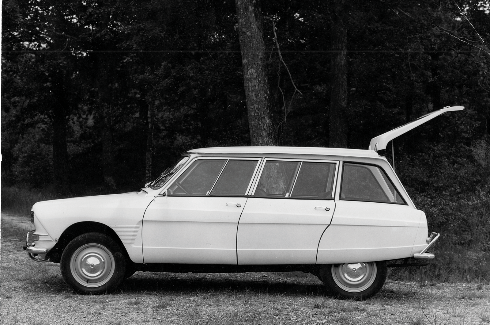 Classic & Sports Car – Remembering Robert Opron