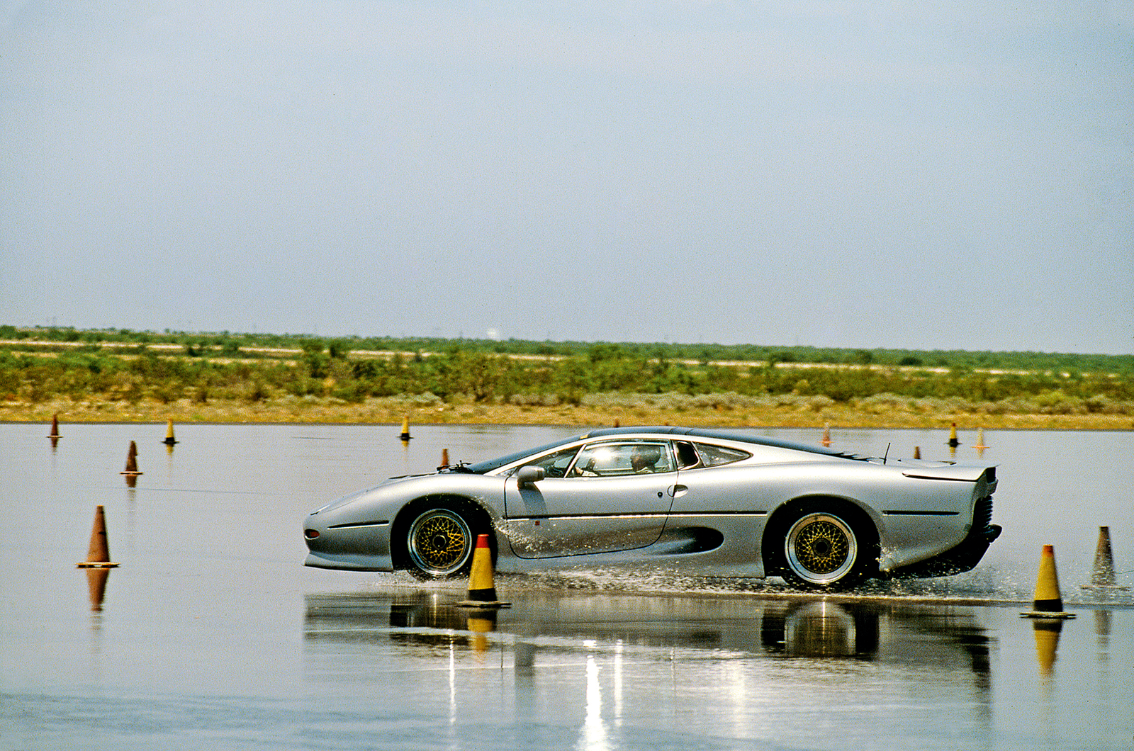 Classic & Sports Car – Before the wildest cat was tamed: driving a rare Jaguar XJ220 prototype