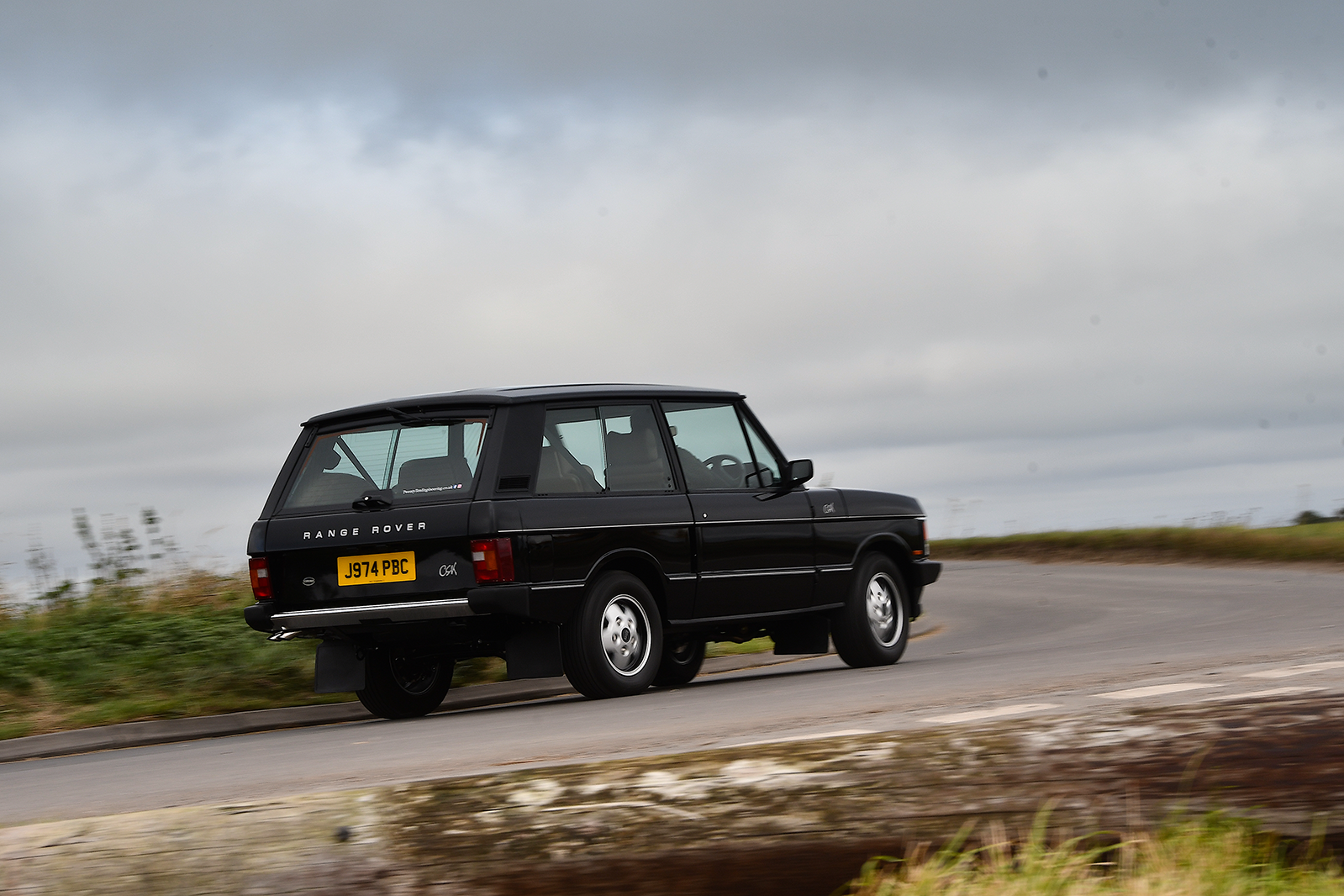 Classic & Sports Car –  King of the hill: driving the Range Rover CSK
