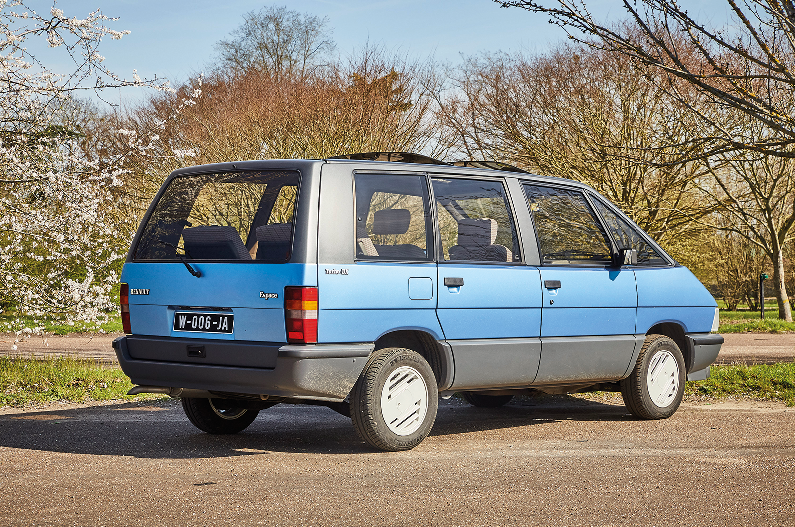 Classic & Sports Car – Renault Espace: a space oddity