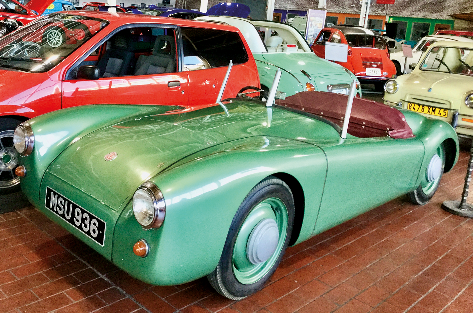 Classic & Sports Car – Classic shrine: Lane Motor Museum