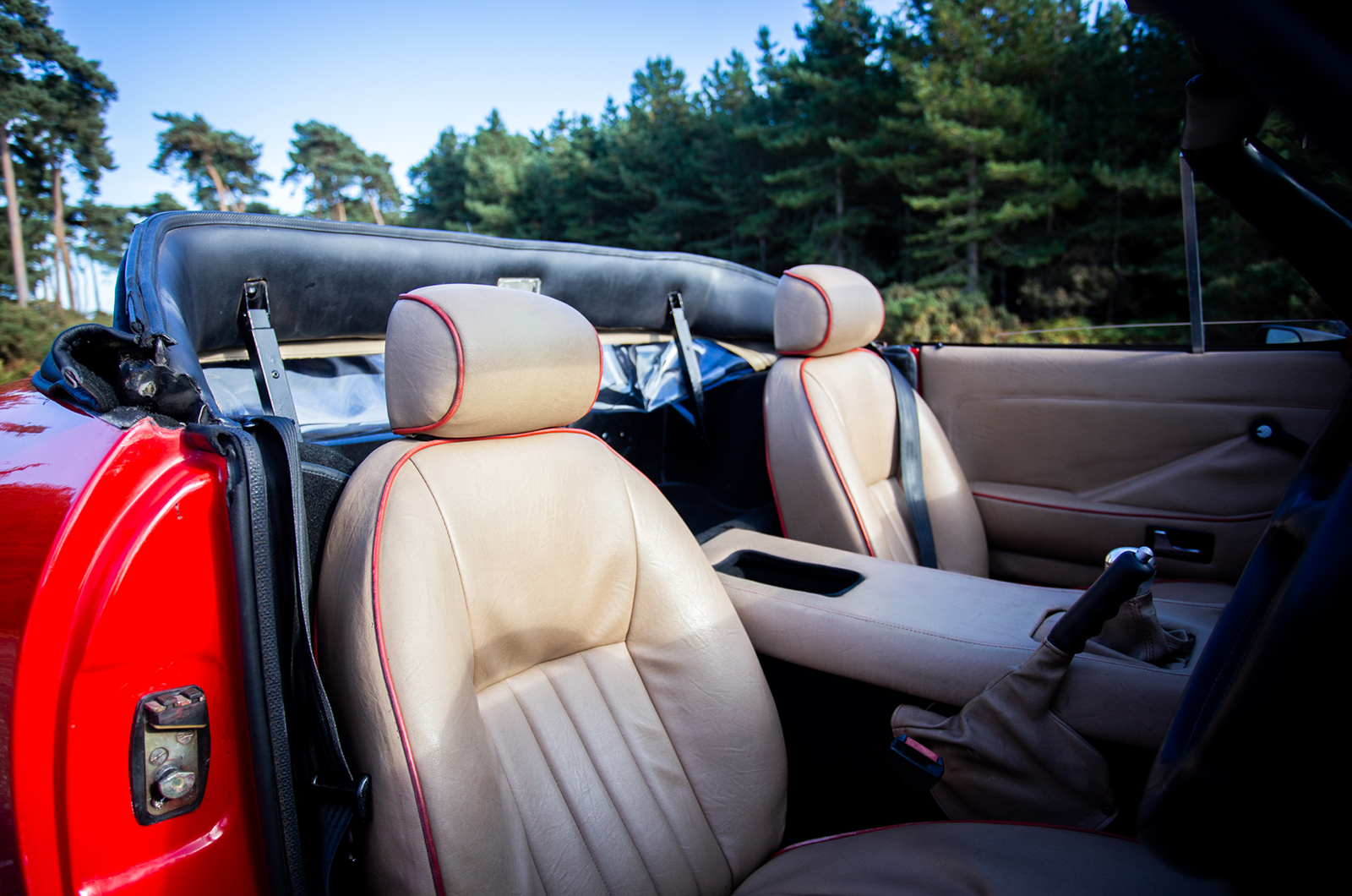 Classic & Sports Car – Win this classic TVR and raise money for Ukraine