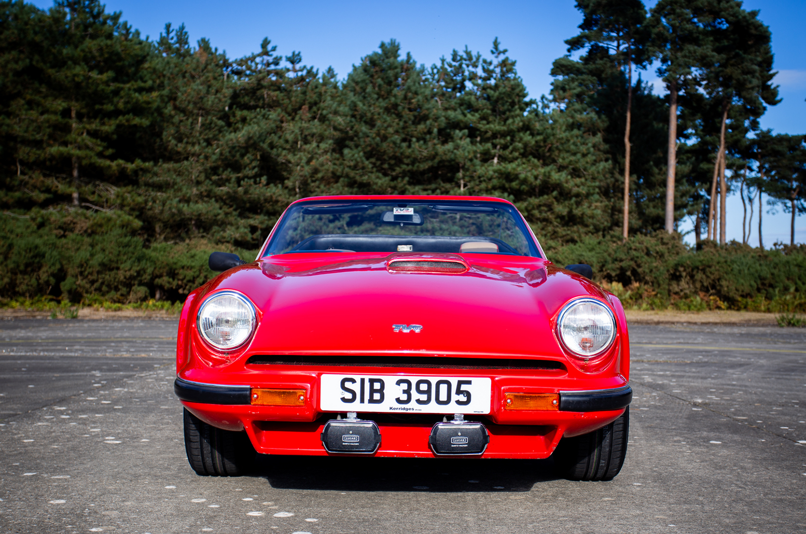 Classic & Sports Car – Win this classic TVR and raise money for Ukraine