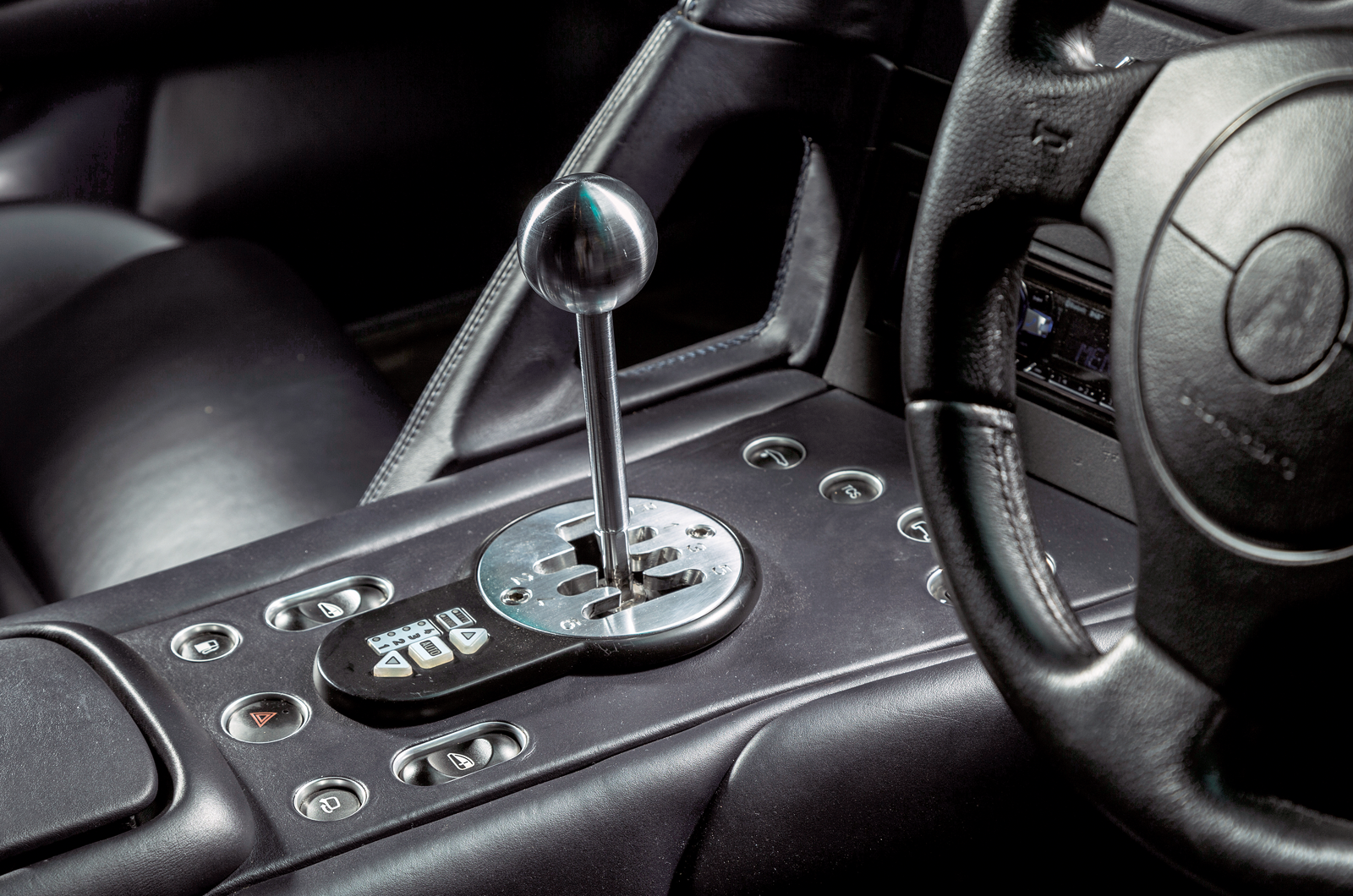 Classic & Sports Car – Better by the dozen: Lamborghini Murciélago vs Aston Martin Vanquish S vs Ferrari 575M