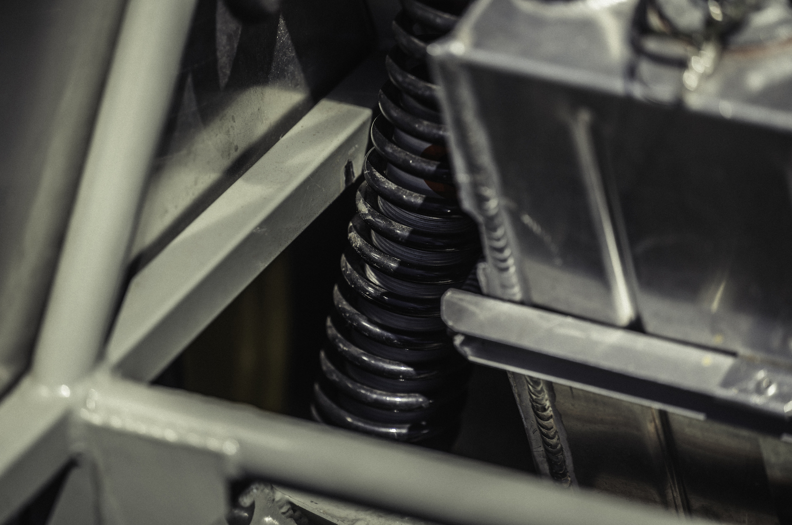 Classic & Sports Car - Lotus Six: flyweight flyer 