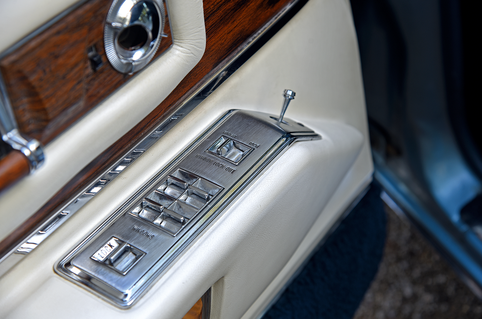 Classic & Sports Car – The wagon prince: Cadillac Castilian Fleetwood Estate Wagon