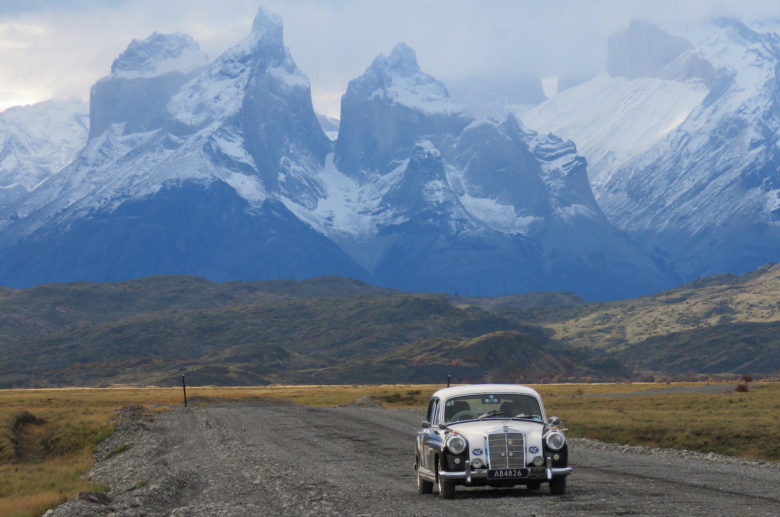 Classic & Sports Car - A global phenomenon - The Mercedes Ponton 220S 
