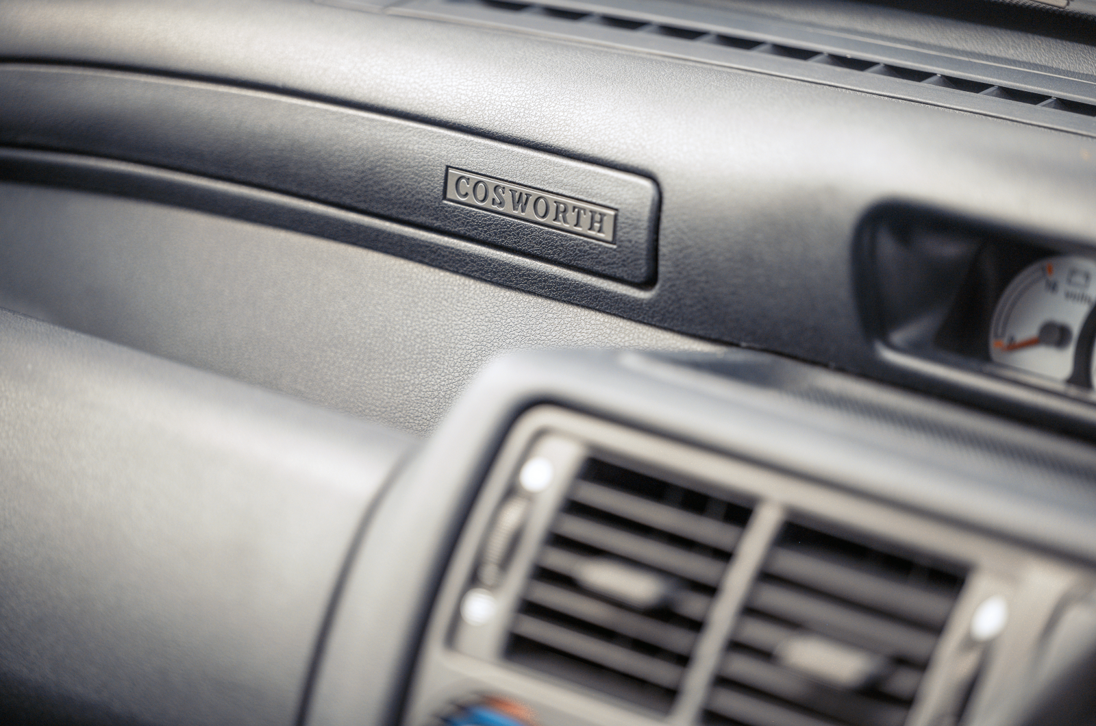 Classic & Sports Car - Black & Blue: Ford Escort RS Cosworth vs Subaru Impreza P1