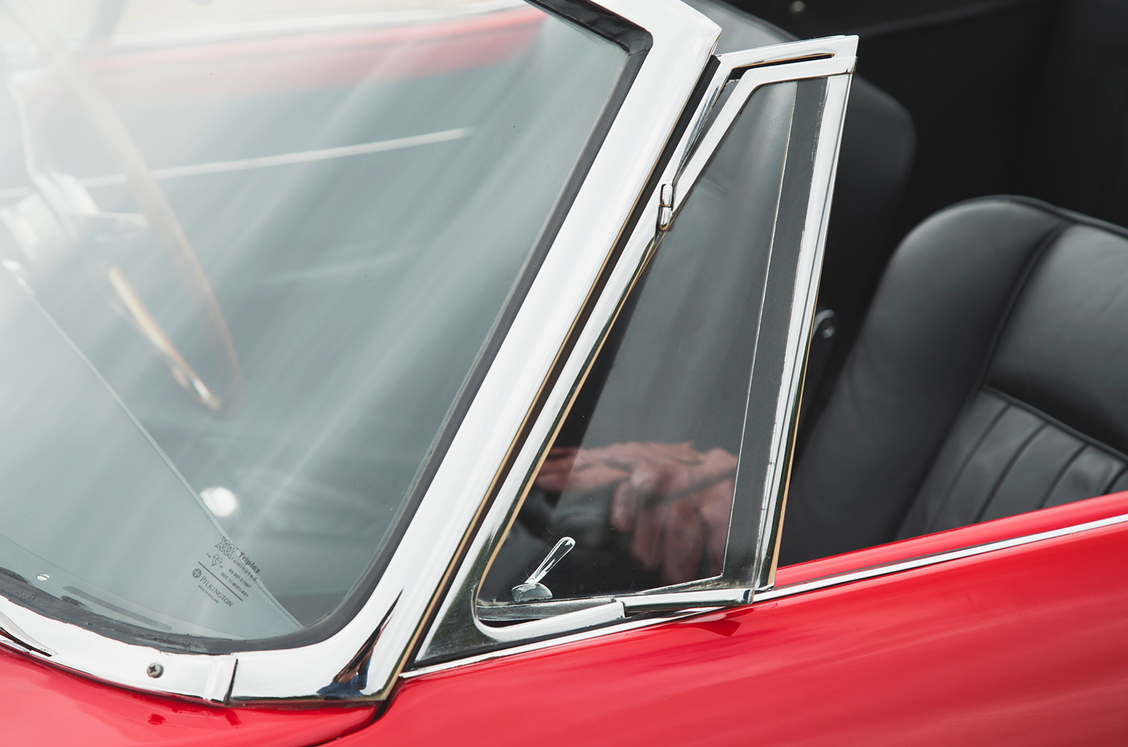 Classic & Sports Car – Abarth 2200 Spider: on a softer note