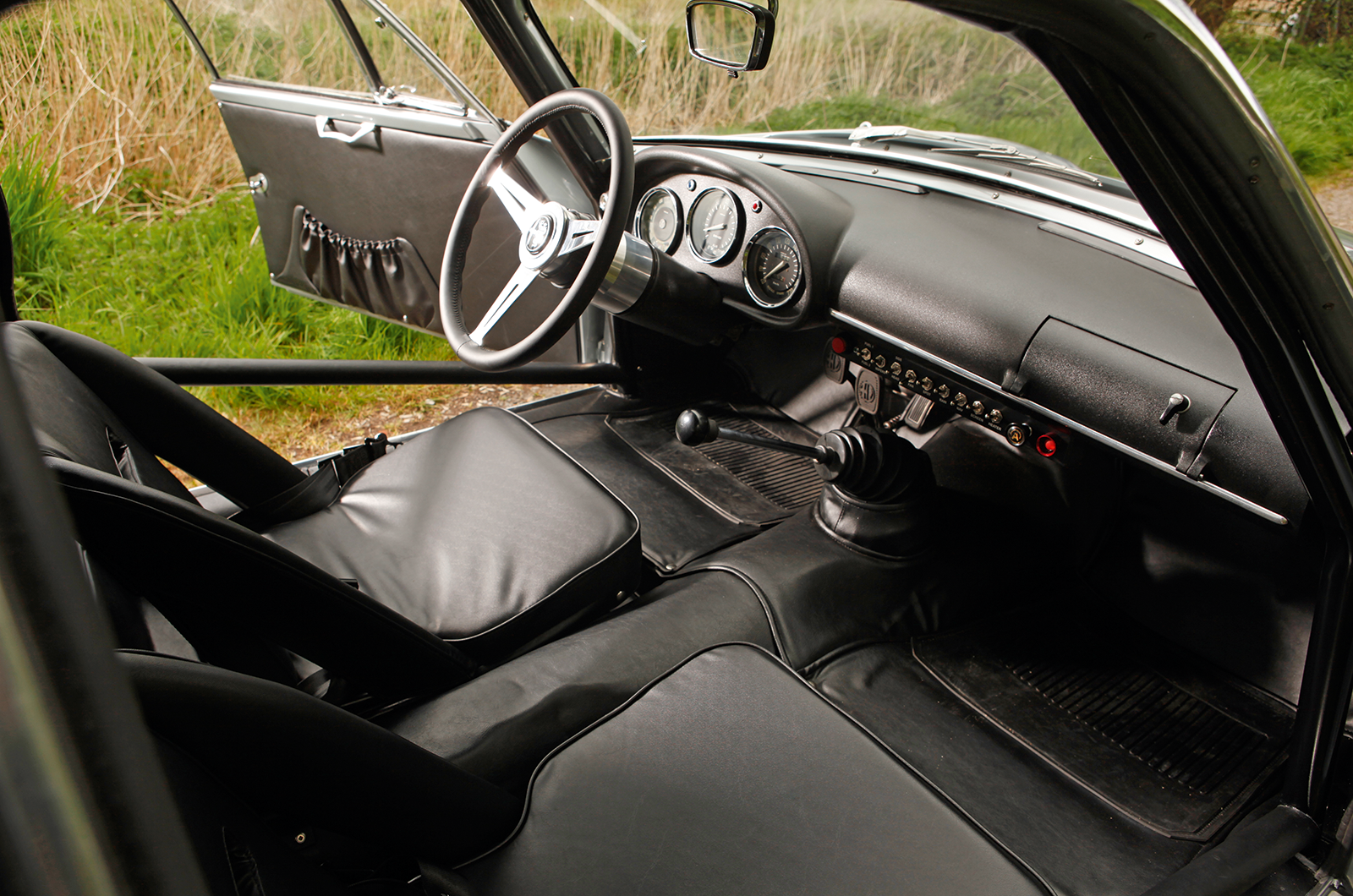 Classic & Sports Car – Alfa Romeo SZ: the fastest Giulietta