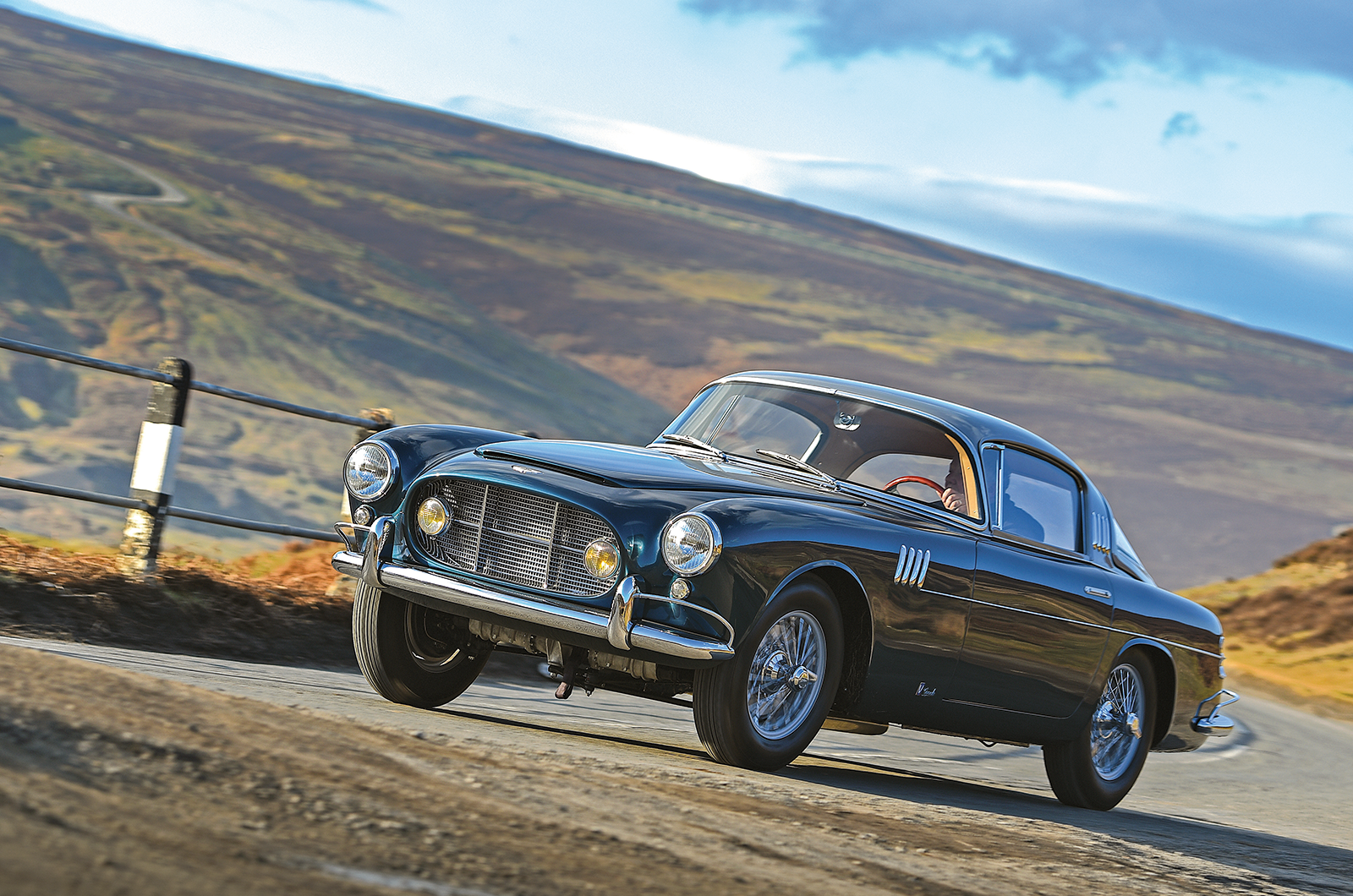 Classic & Sports Car – Aston Martin DB2/4 Vignale: fitted out for a king