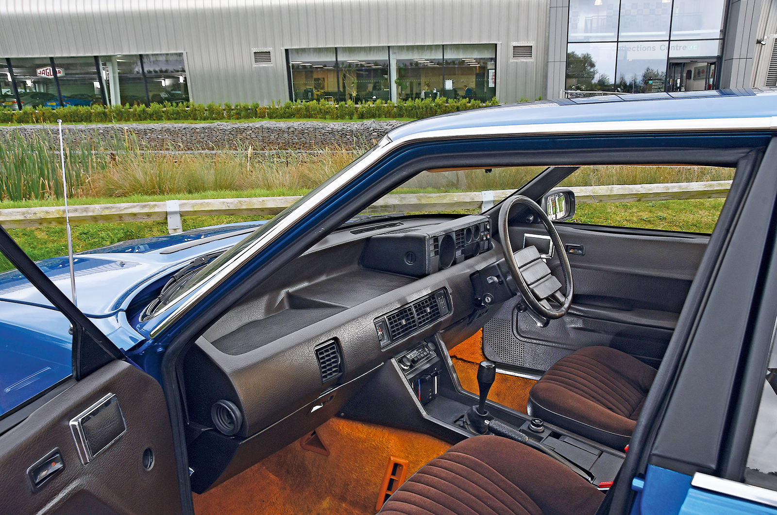 Classic & Sports Car – Rover ambitious: celebrating the SD1