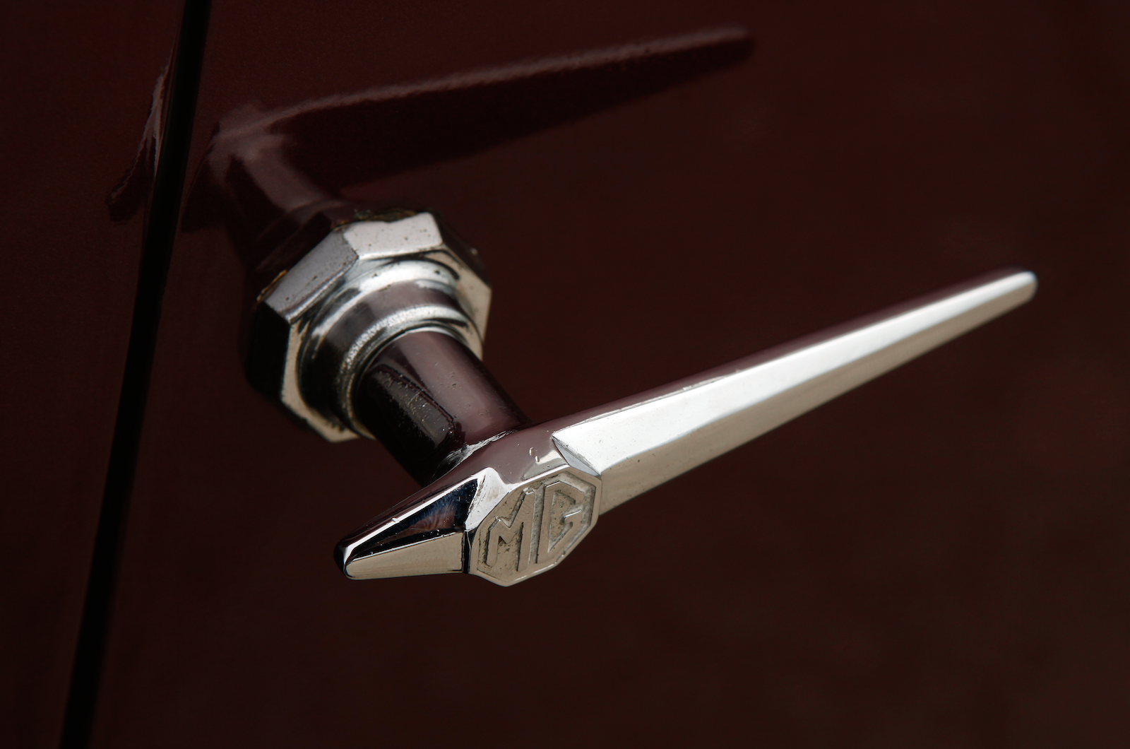 Classic & Sports Car - British Sporting Saloons - MG VA vs Riley 12/4