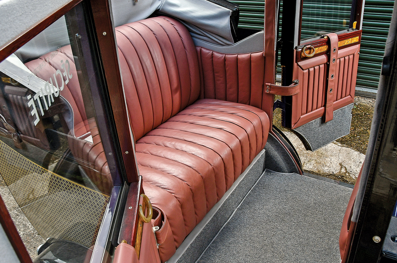 Classic & Sports Car - Citroën B12 taxi: my fare landaulet