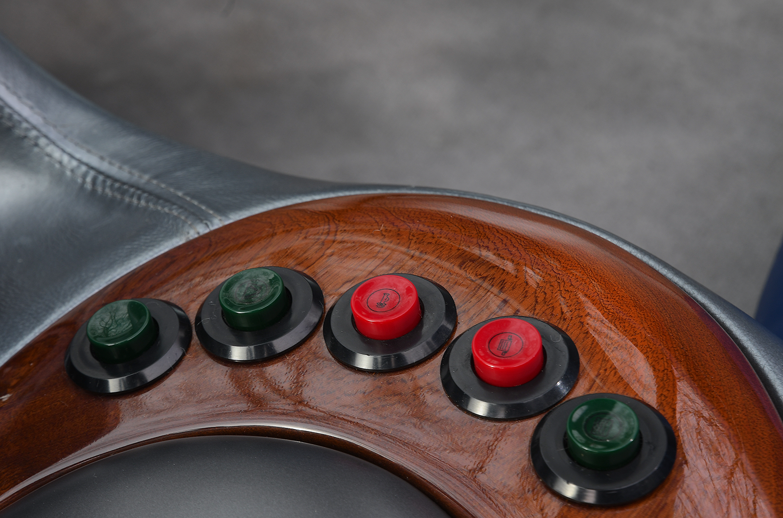 Classic & Sports Car - Heuliez Intruder: living the high life