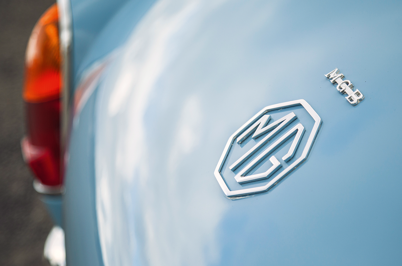 Classic & Sports Car - Triumph Spitfire vs MGB vs Lotus Elan: a new dawn