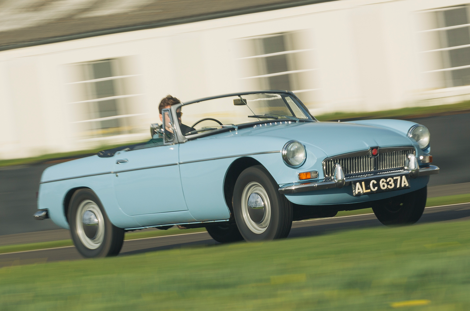 Classic & Sports Car - Triumph Spitfire vs MGB vs Lotus Elan: a new dawn