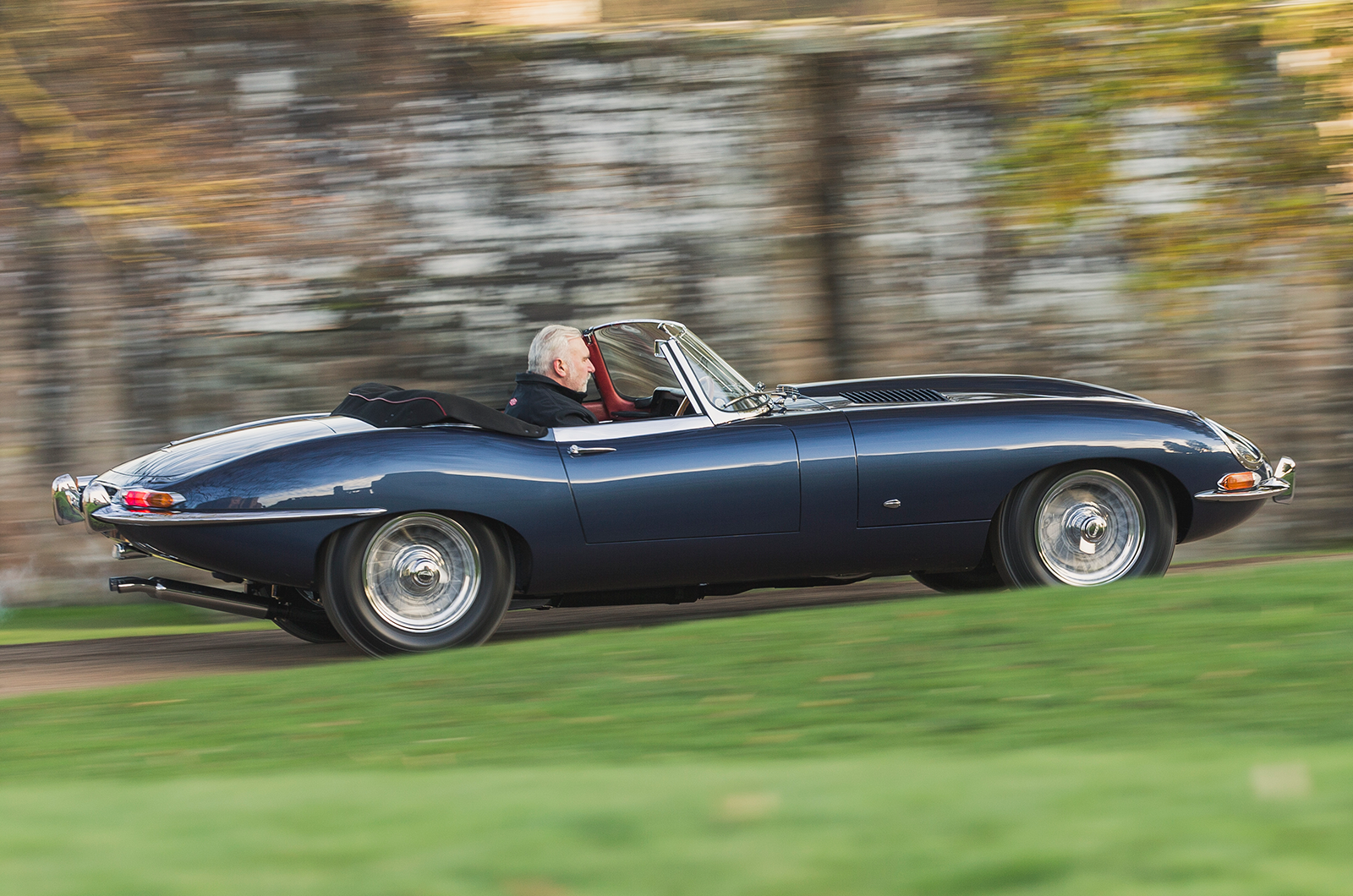 Classic & Sports Car - Jaguar E-type: a quest for perfection
