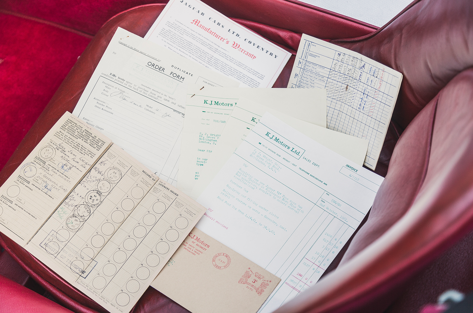 Classic & Sports Car - Jaguar E-type: a quest for perfection