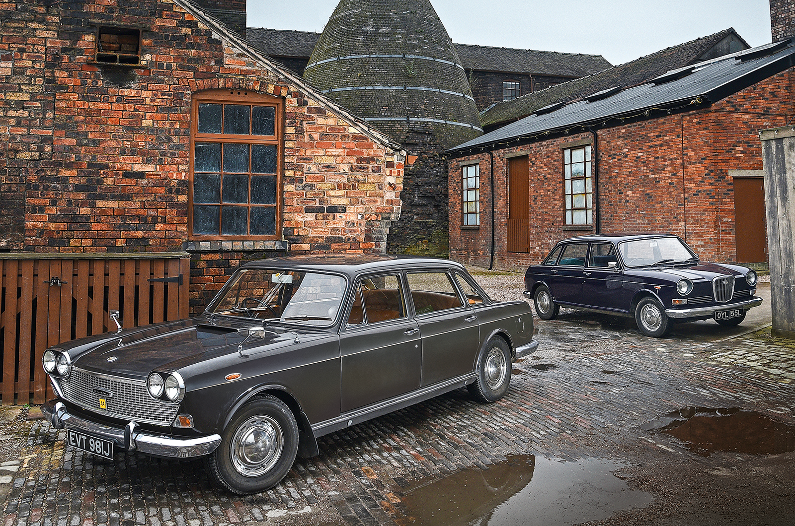 Classic & Sports Car - Austin 3 Litre vs Wolseley Six: affordable luxury