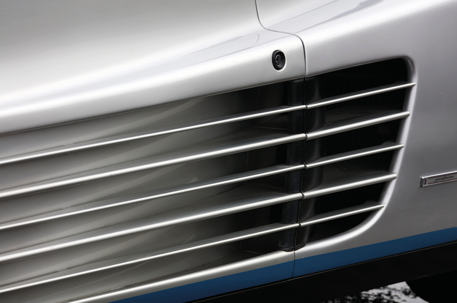 Classic & Sports Car - Ferrari Testarossa Spider: fit for a king