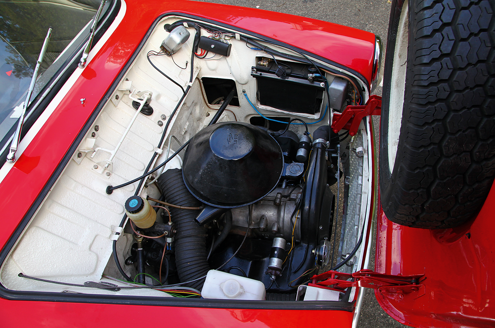 Classic & Sports Car - Glas T700: the Goggomobil grown up