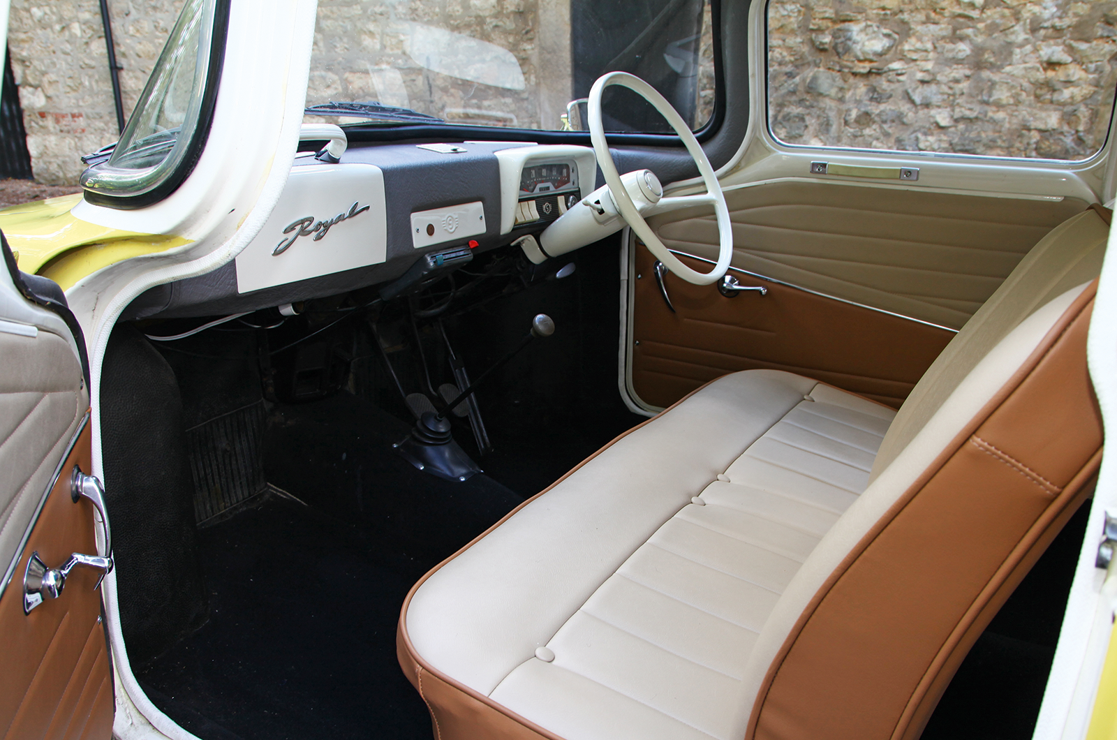 Classic & Sports Car - Glas T700: the Goggomobil grown up