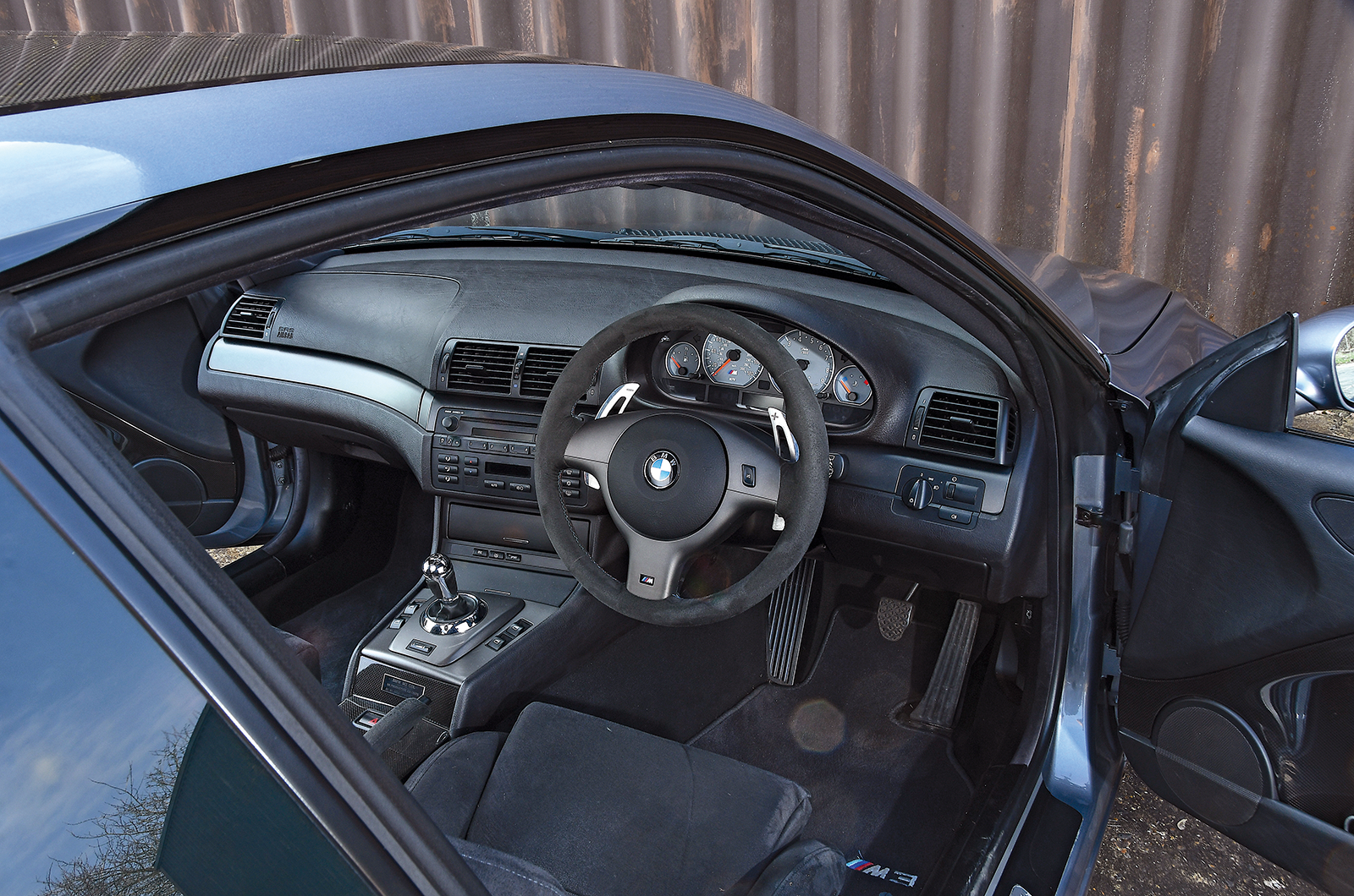 Classic & Sports Car - BMW M3s: maximum attack