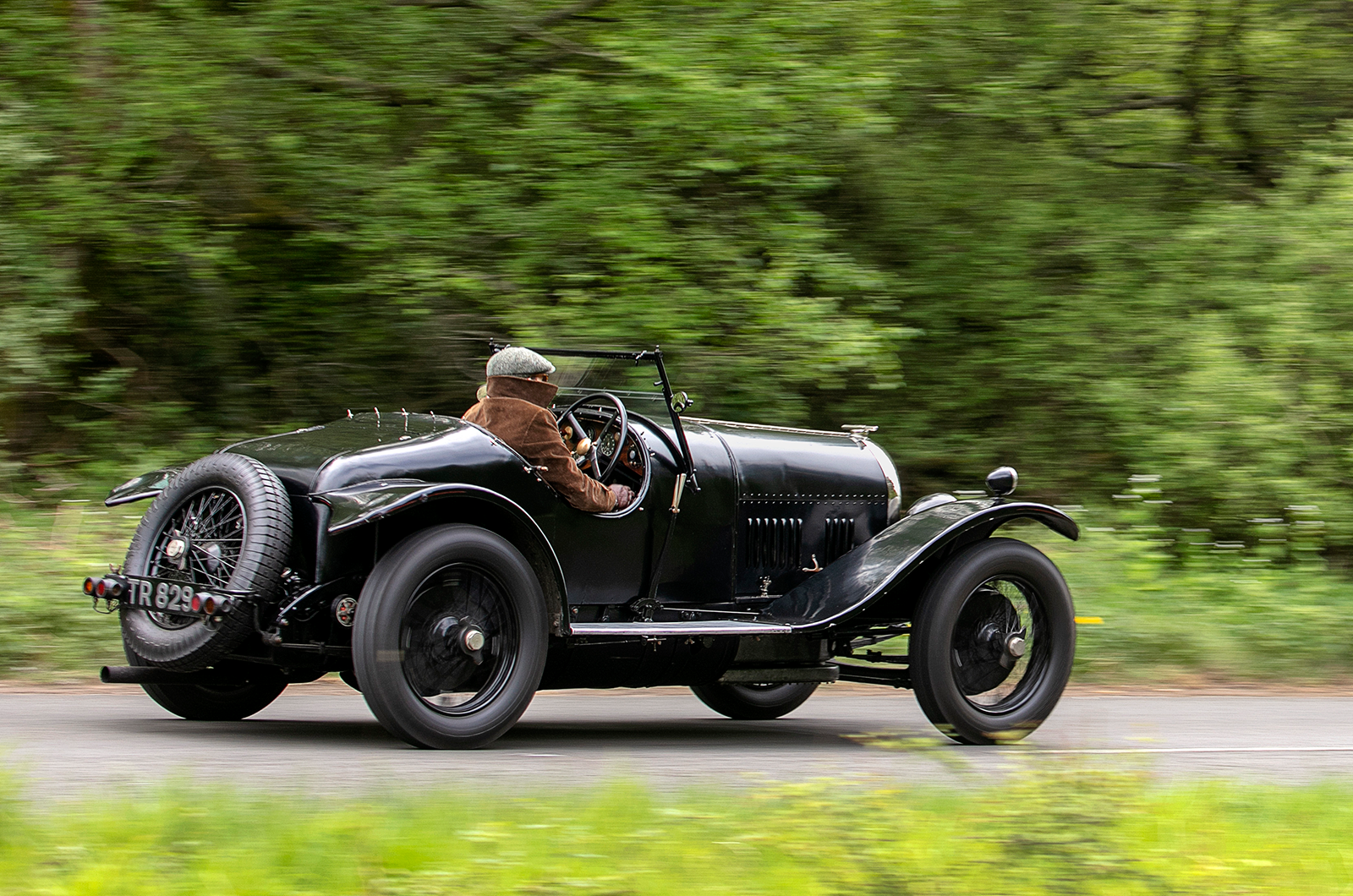 Classic & Sports Car - Bentley Super Sports: high-speed commute