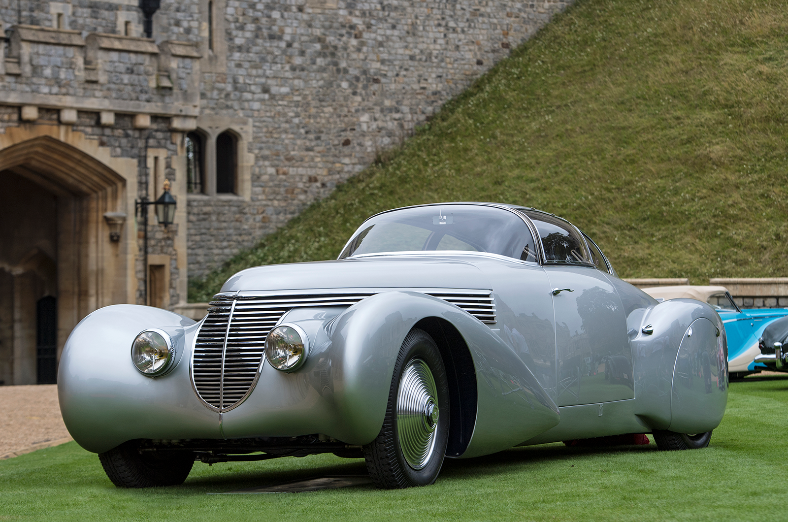 Classic & Sports Car - Former winners returning to Concours of Elegance
