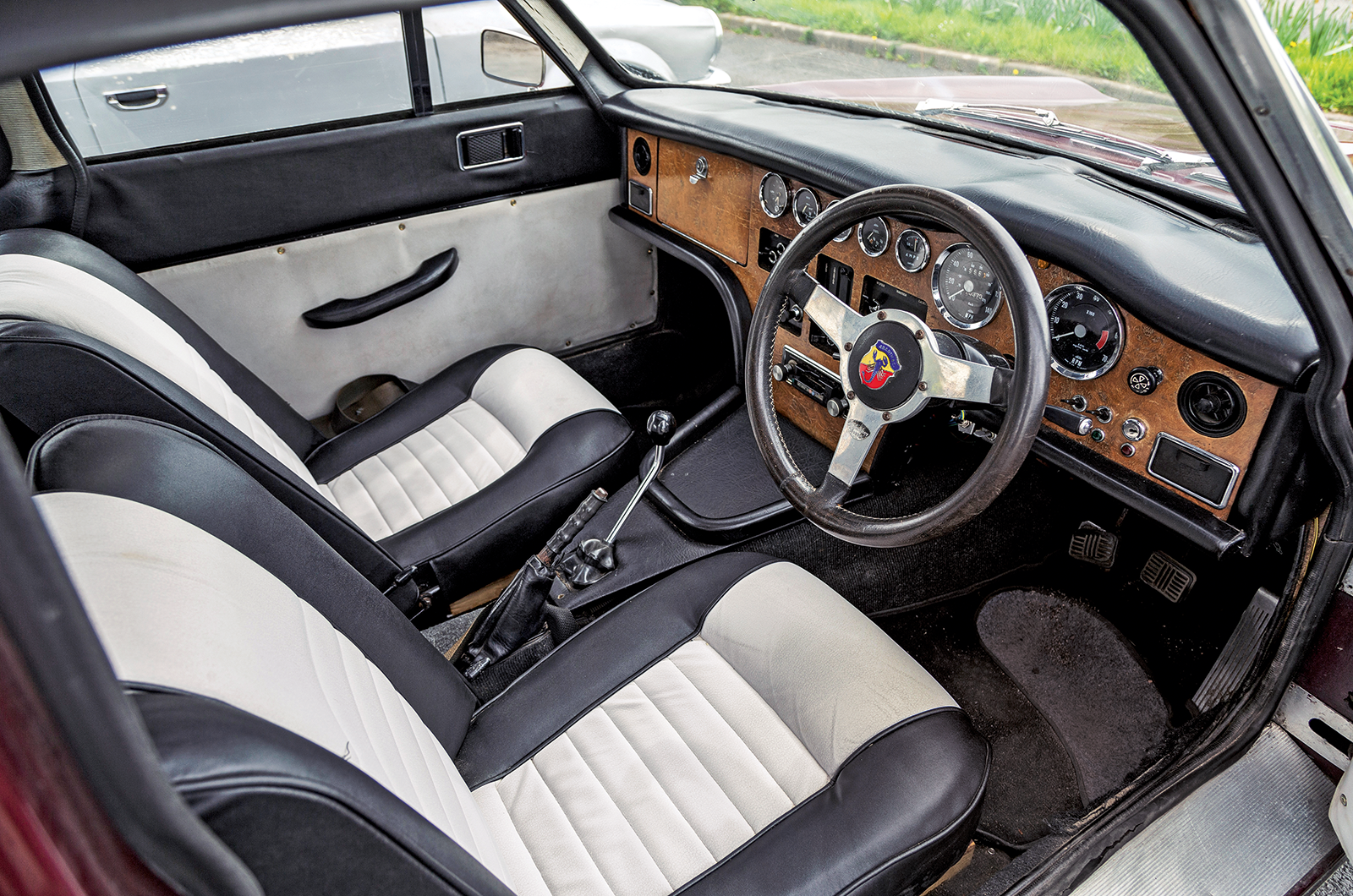 Classic &amp; Sports Car - Gilbern Genie and Invader: Welsh warriors