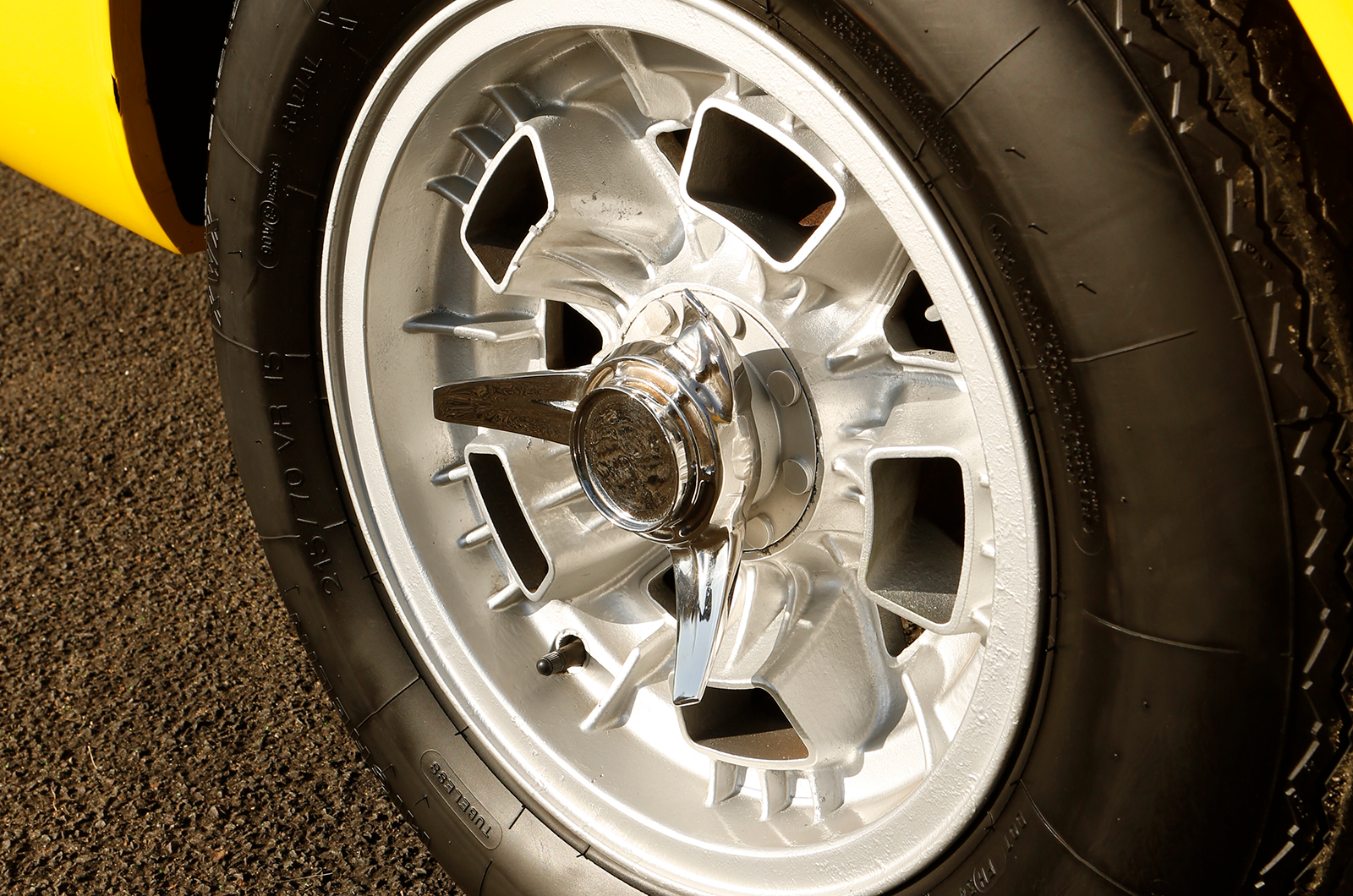 Classic & Sports Car – Islero: the only Lamborghini you’ll ever need?