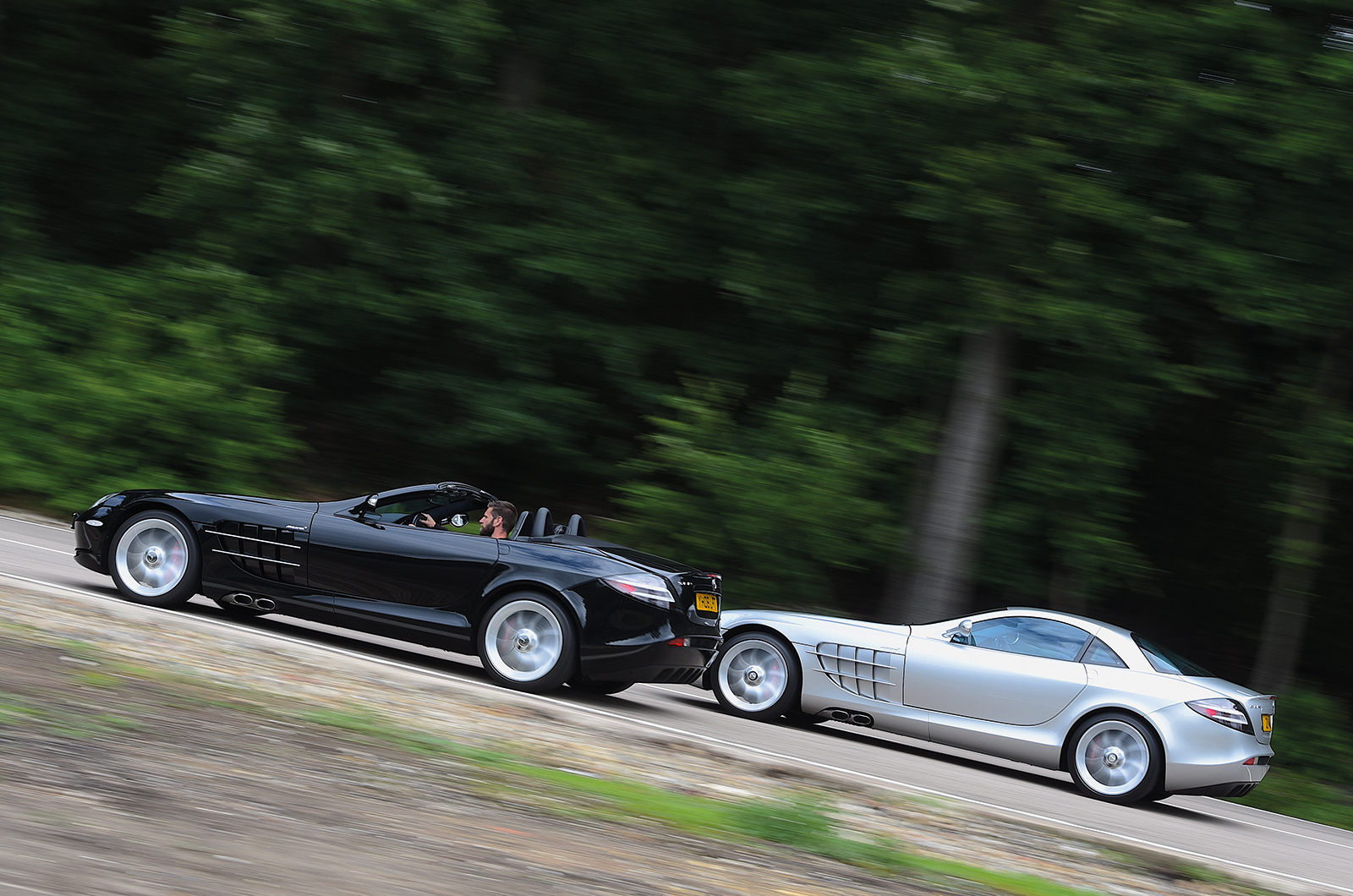 Classic & Sports Car - Mercedes-Benz SLR McLaren: identity crisis