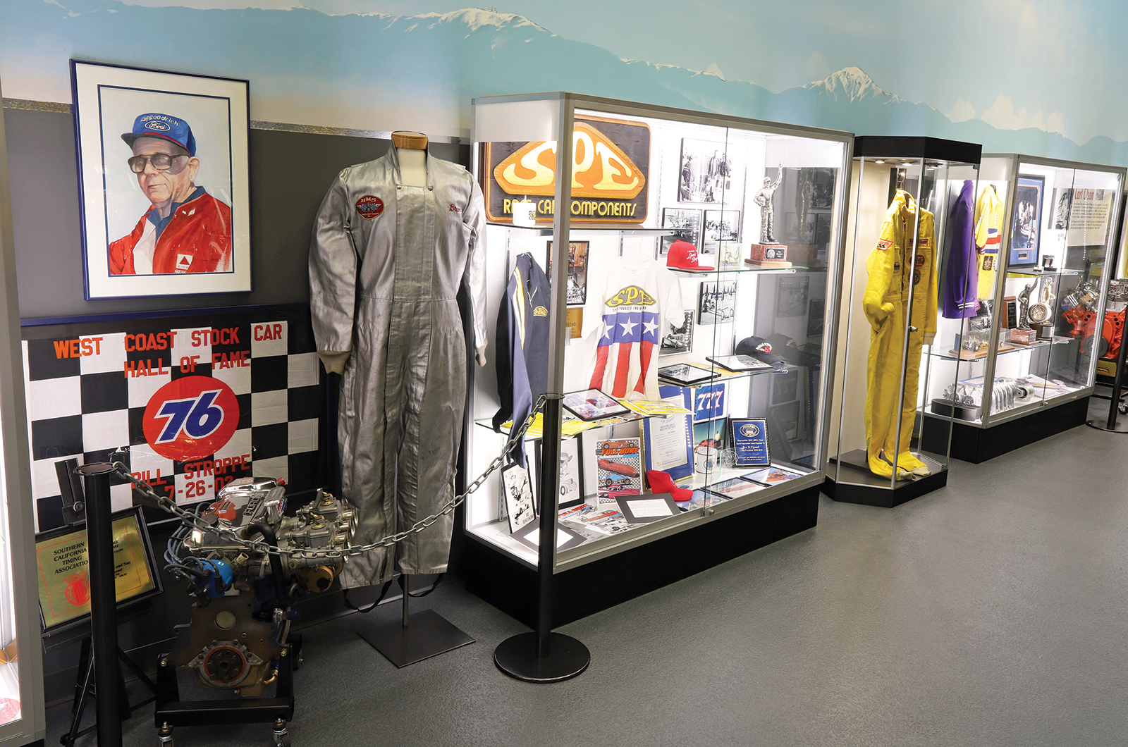 Classic & Sports Car - Classic shrine: Lions Drag Strip Museum