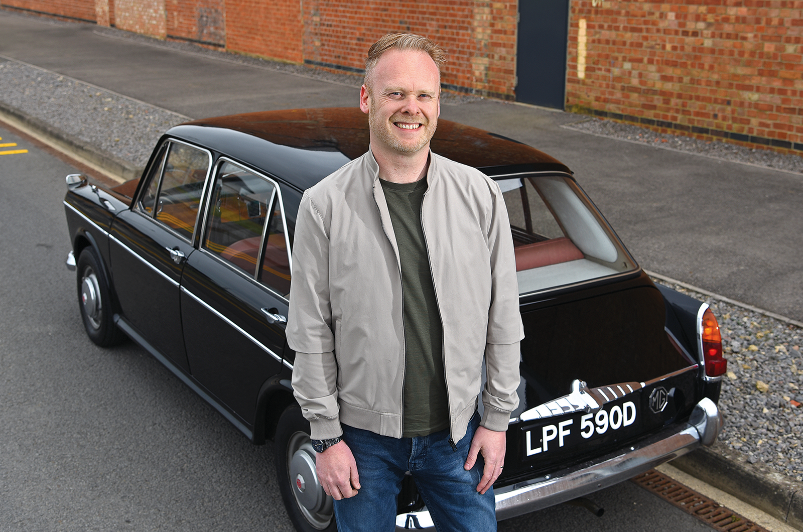 Classic & Sports Car - BMC ADO16: lateral thinking