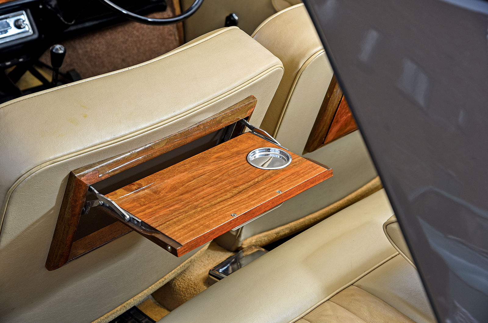 Classic & Sports Car - BMC ADO16: lateral thinking