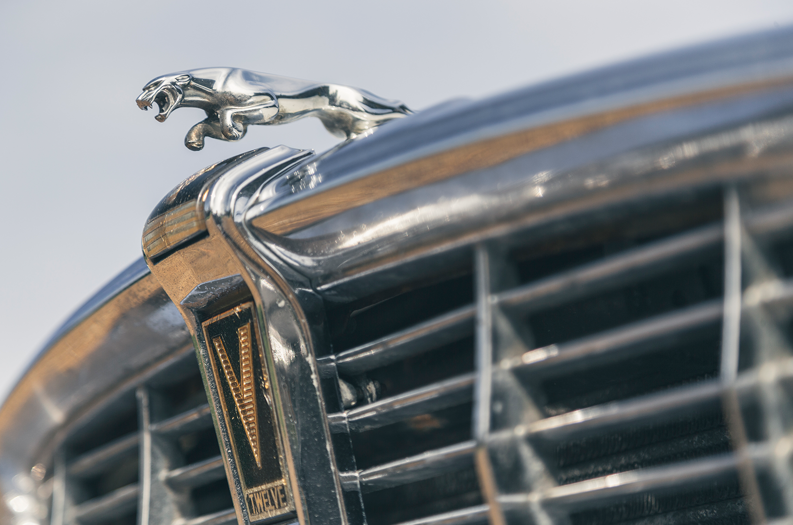 Classic & Sports Car – Rolls-Royce Silver Shadow II vs Cadillac Seville vs Jaguar XJ12 LWB: game of thrones