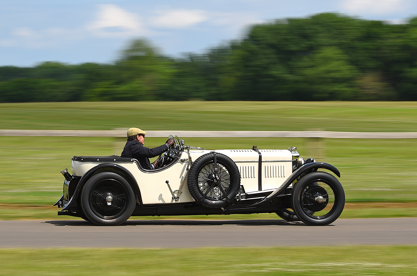 Classic & Sports Car – Frazer Nash TT Replica: bravery in the field