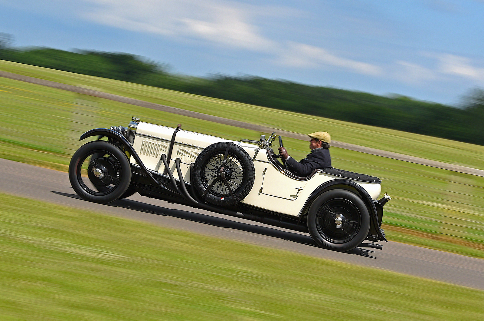 Classic & Sports Car – Frazer Nash TT Replica: bravery in the field