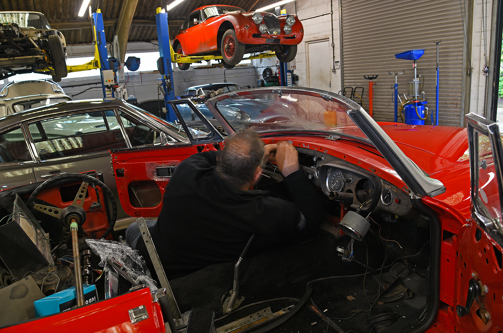 Classic & Sports Car - The specialist: Copthorne Classics