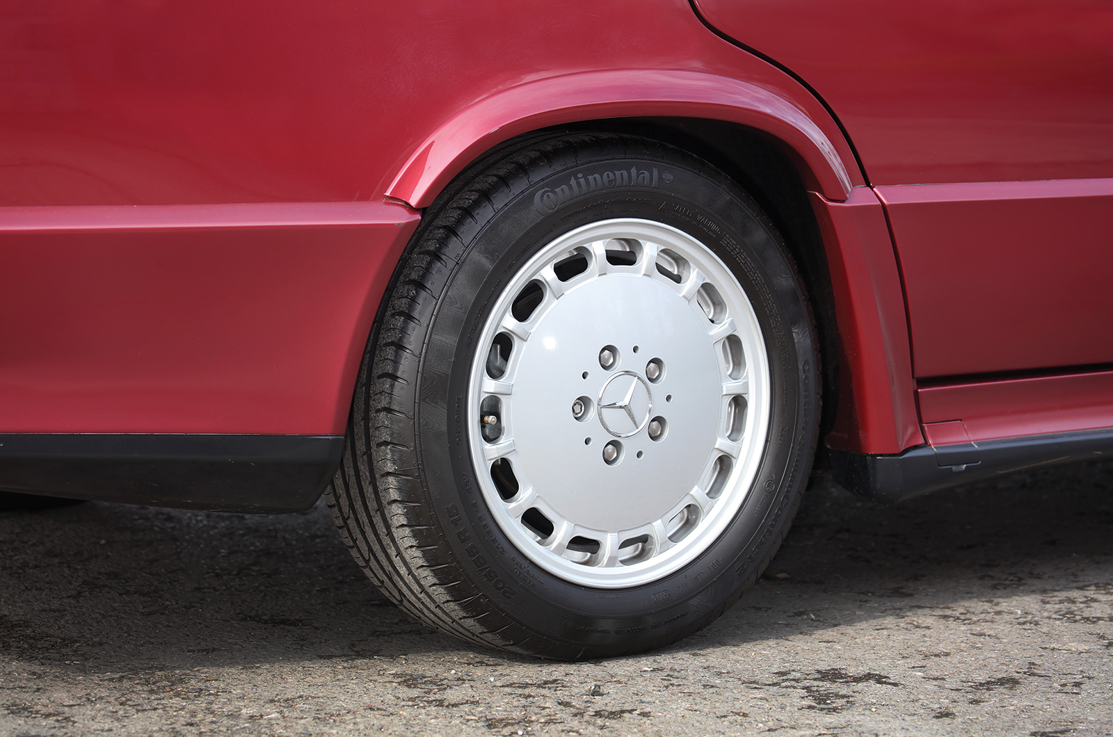 Classic & Sports Car – Buyer’s guide: Mercedes-Benz W201