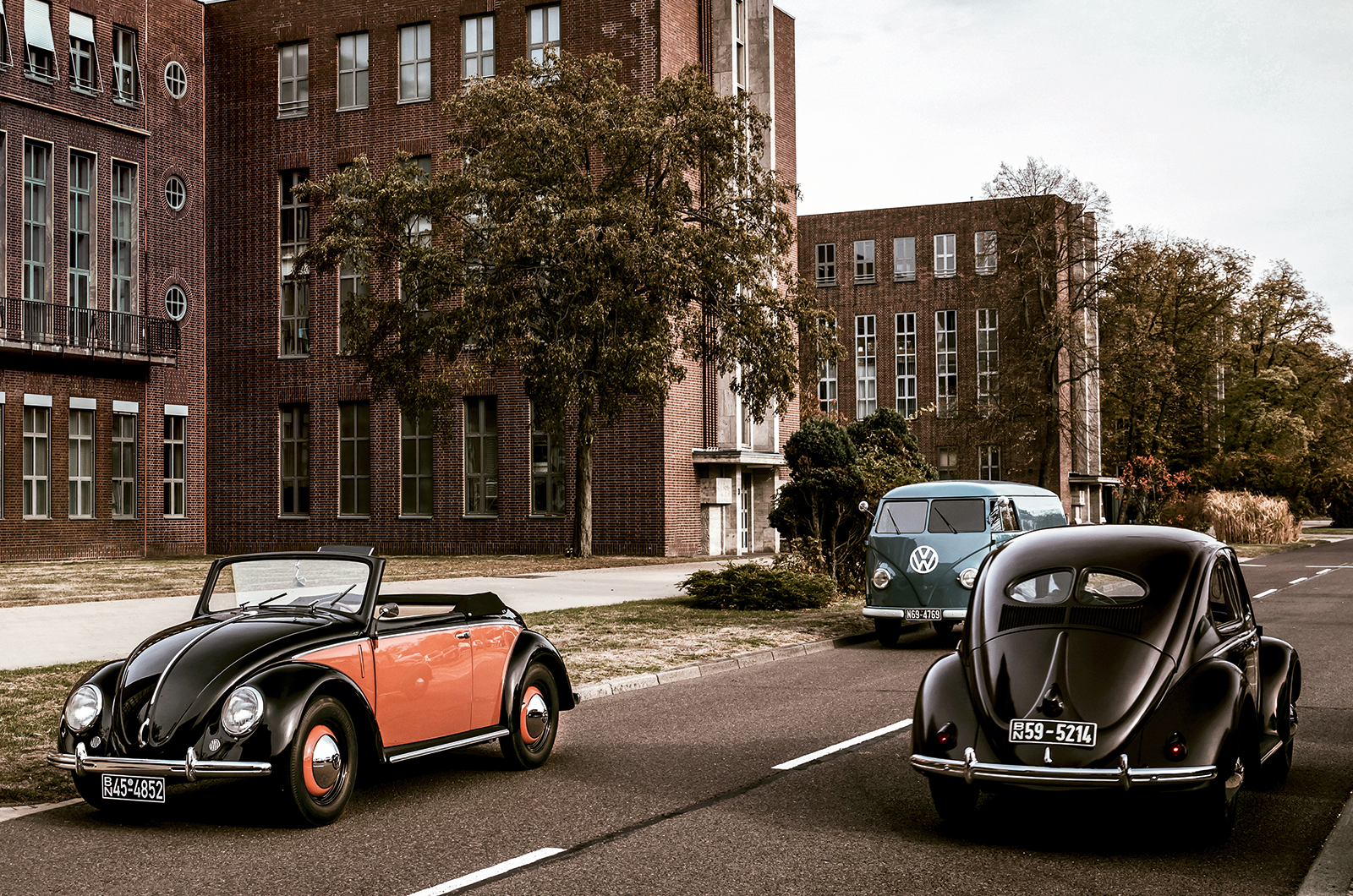 Classic & Sports Car – Volkswagen Beetle: Wolfsburg’s miracle car
