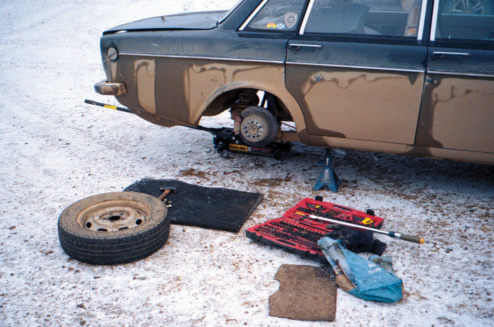 Classic & Sports Car – Retelling an epic Canadian adventure in a classic Volvo