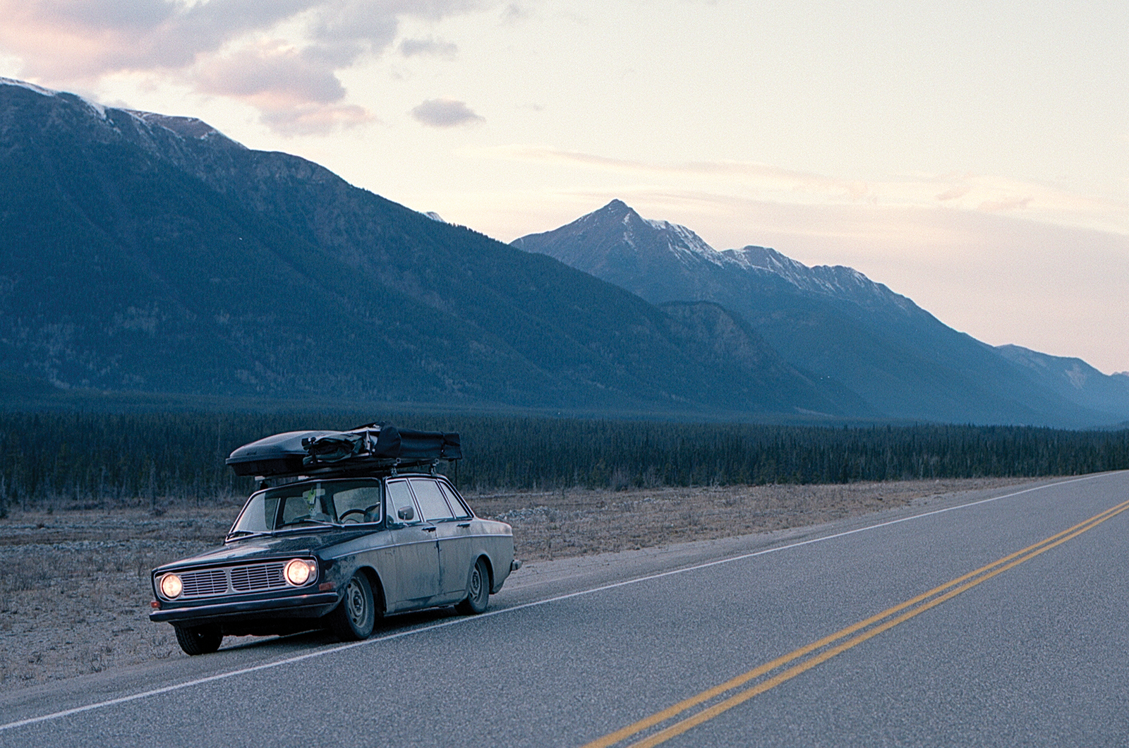 Classic & Sports Car – Retelling an epic Canadian adventure in a classic Volvo