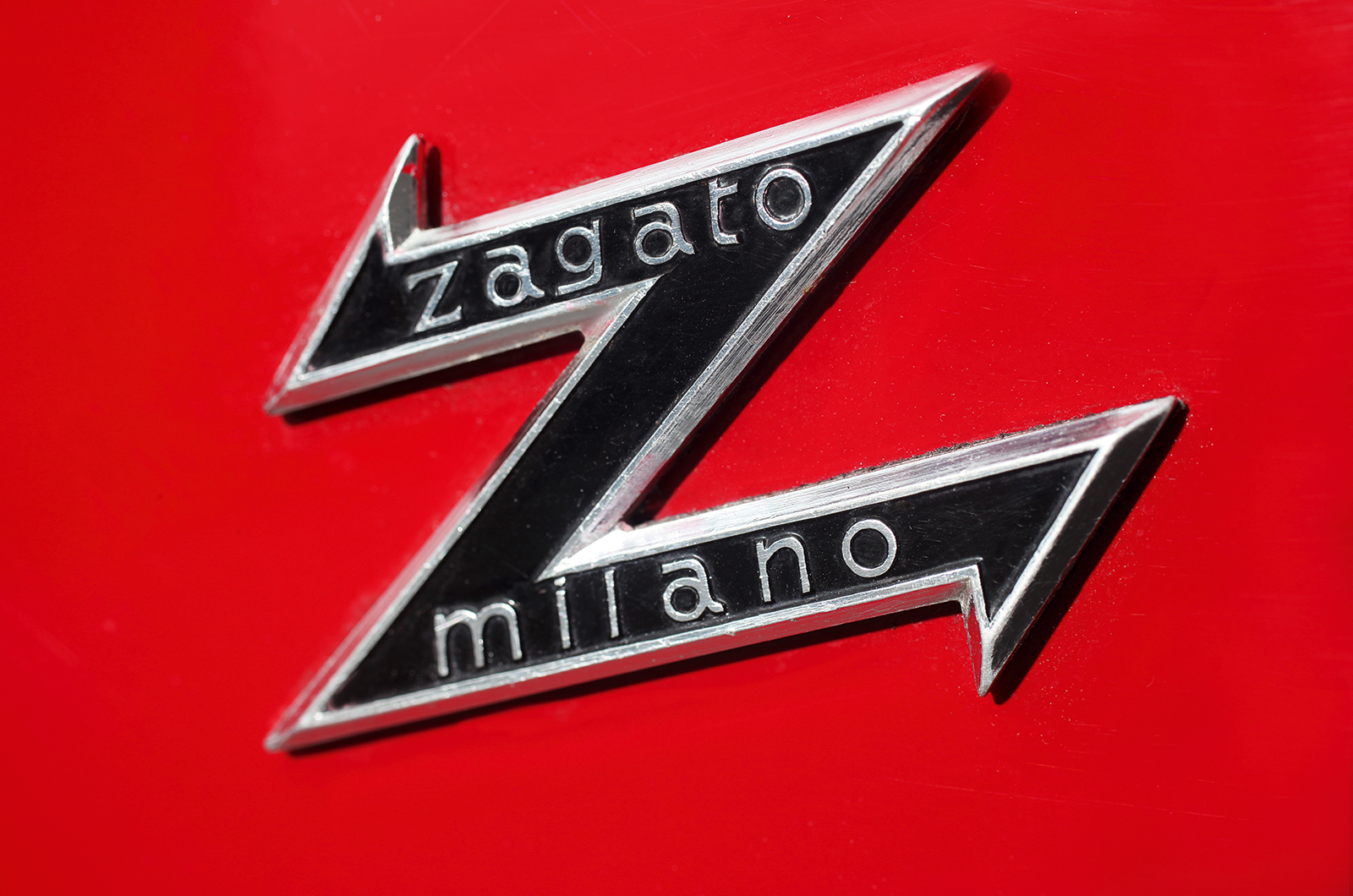 Classic & Sports Car – Lancia Fulvia Sport vs Alfa Romeo Junior Zagato: premium blend