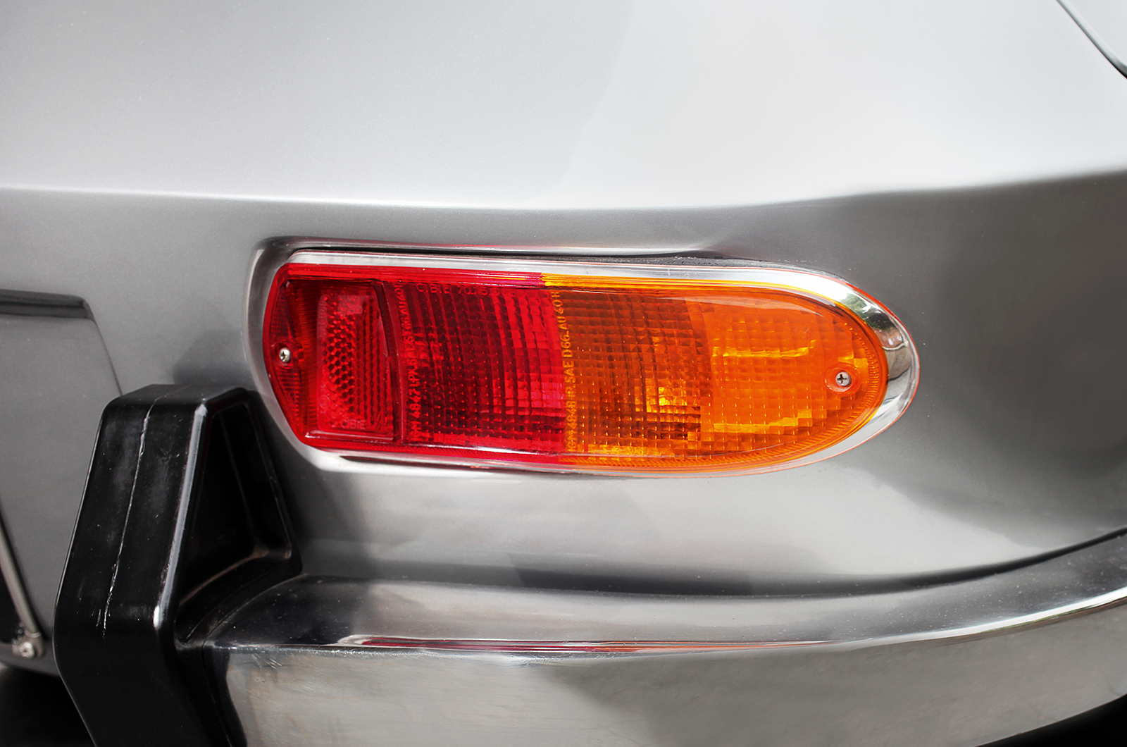 Classic & Sports Car – Lancia Fulvia Sport vs Alfa Romeo Junior Zagato: premium blend